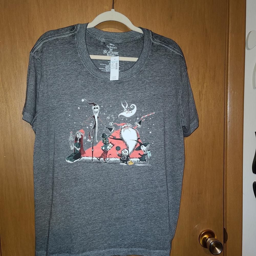 Maurices Gray Graphic Short Sleeve Tee